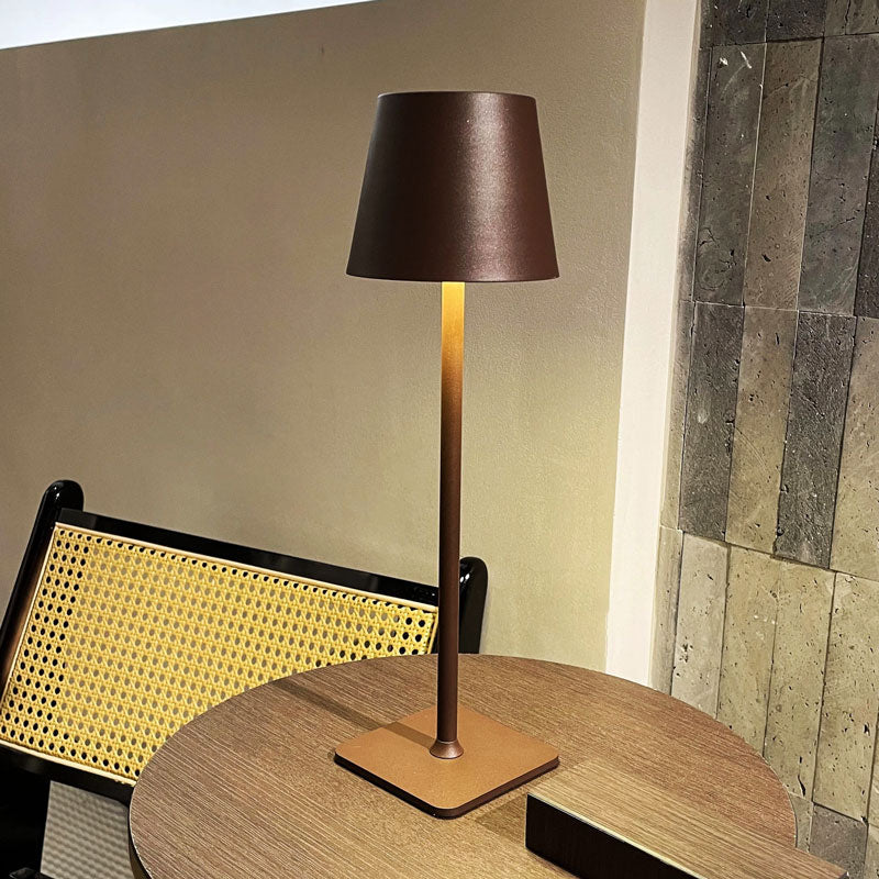 Lámpara de mesa LED inalámbrica y recargable moderna