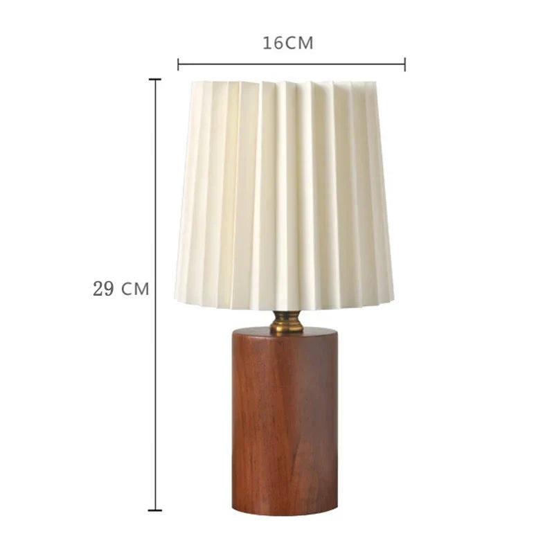 Lámpara de mesa retro con pantalla plisada y base de madera nórdica