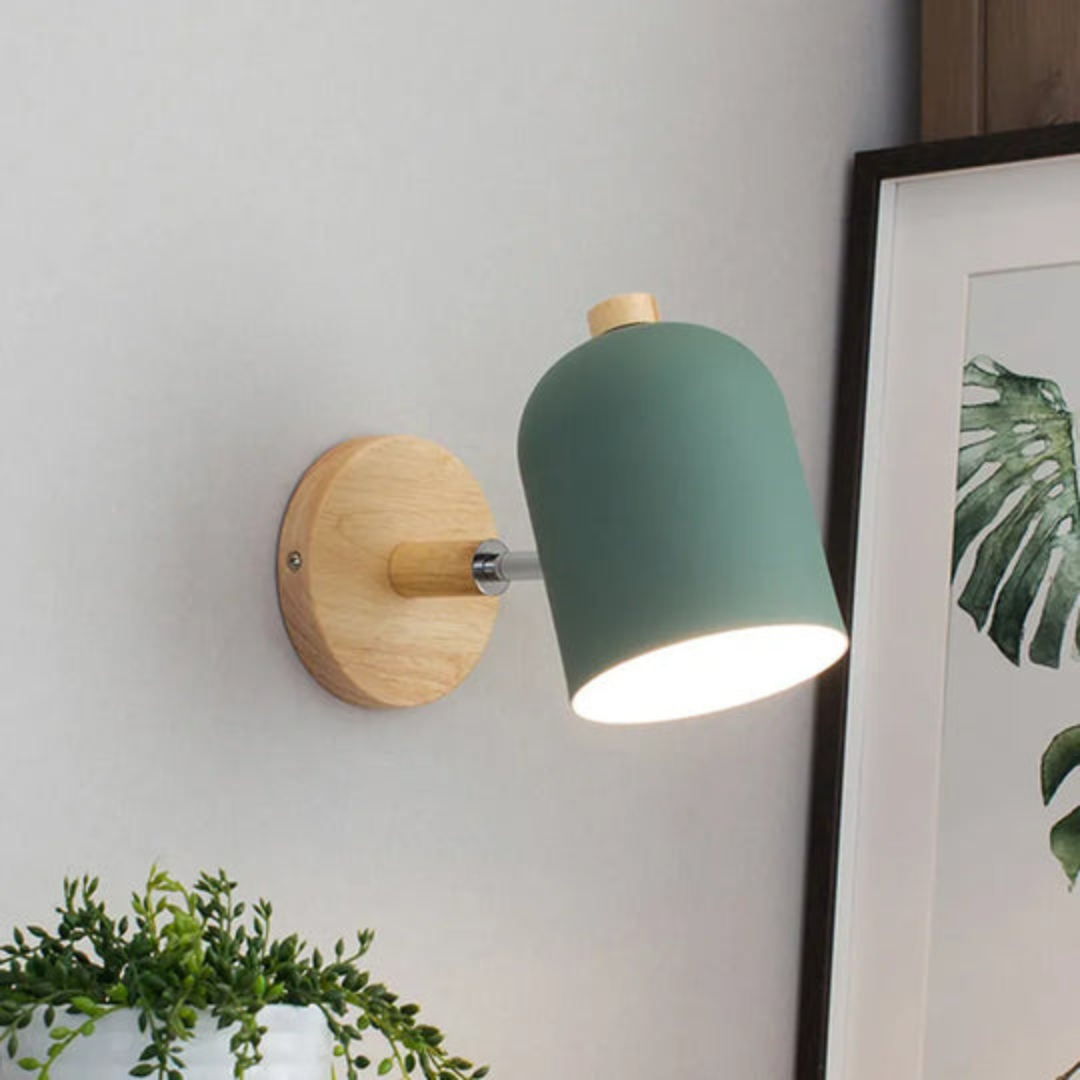 Lámpara de pared de madera con diseño minimalista escandinavo