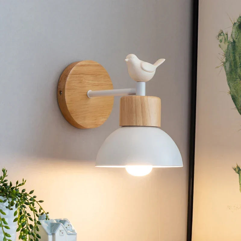 Lámpara de pared de madera con pájaro de estilo nórdico | Aplique LED para cabecero de cama