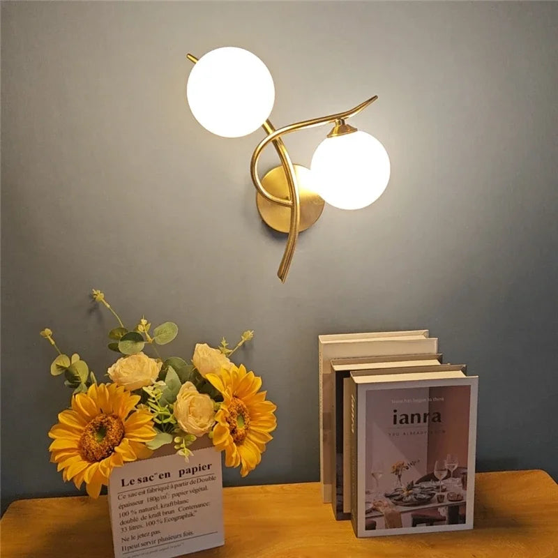 Lámpara de pared LED de diseño escandinavo con doble esfera
