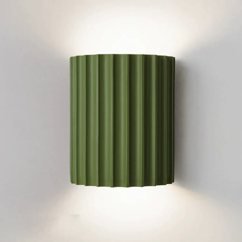 Lámpara de pared moderna con diseño en resina