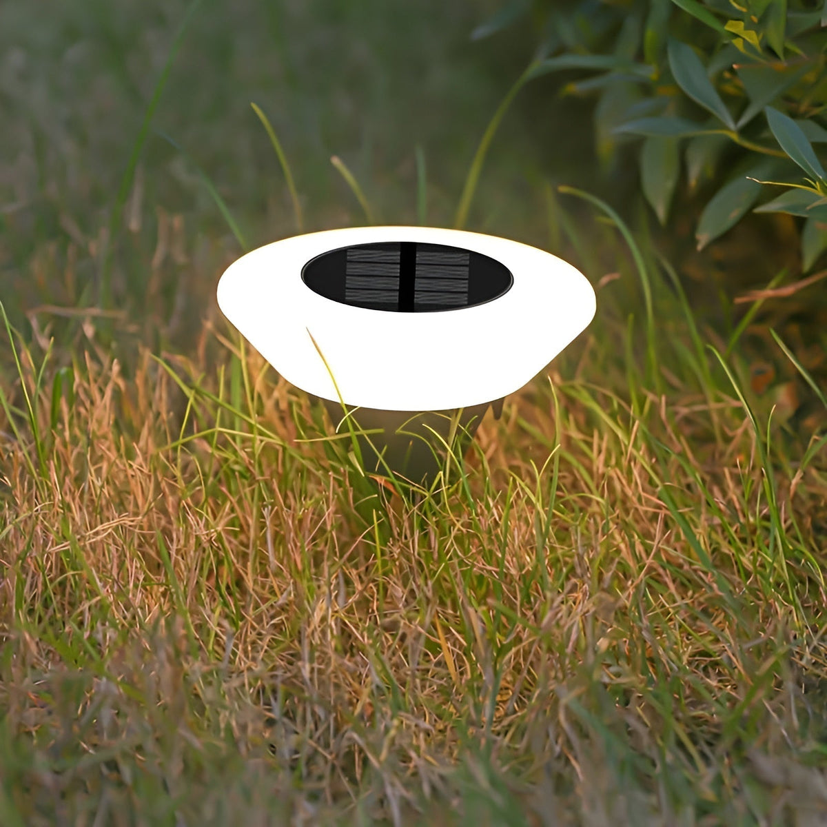 Lámpara solar LED de jardín para iluminación de caminos exteriores en blanco cálido