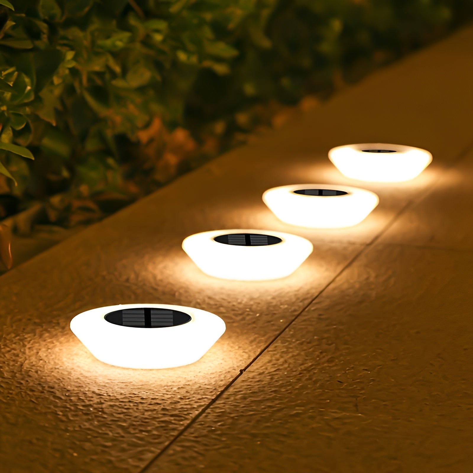 Lámpara solar LED de jardín para iluminación de caminos exteriores en blanco cálido