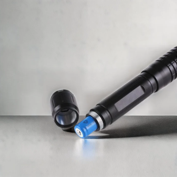 Linterna láser profesional de alta intensidad e impermeable para supervivencia al aire libre