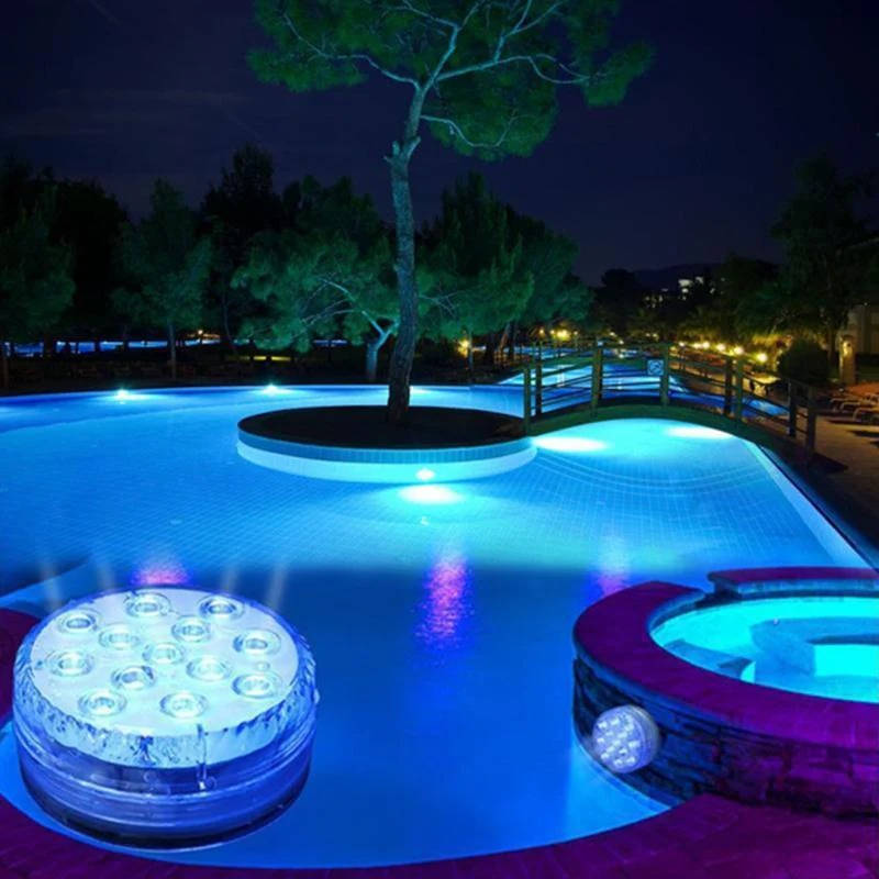 Luces LED submarinas para piscina con mando a distancia