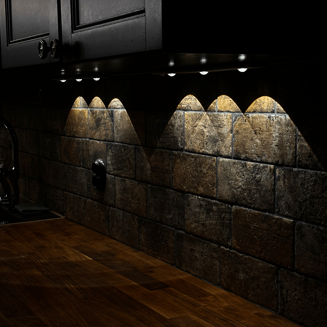 Luz LED inalámbrica con sensor de movimiento