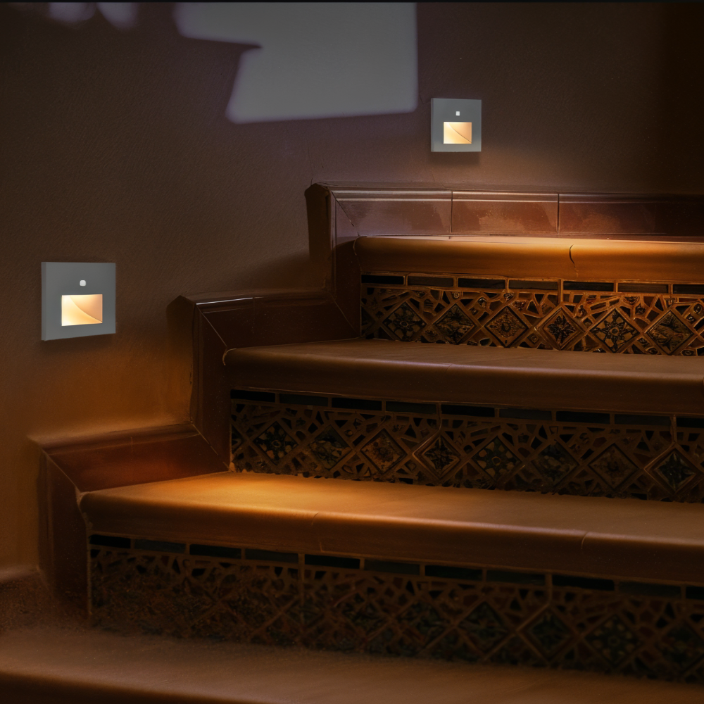 Luz LED para escaleras de interior con sensor de movimiento