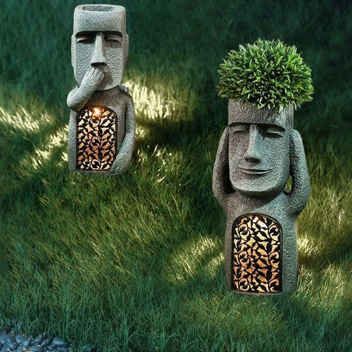 Maceta con Rostro Tallado