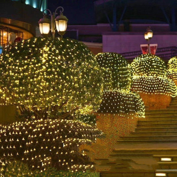 Malla de Luces LED para Jardín – Iluminación Ambiental Exterior de Bajo Consumo