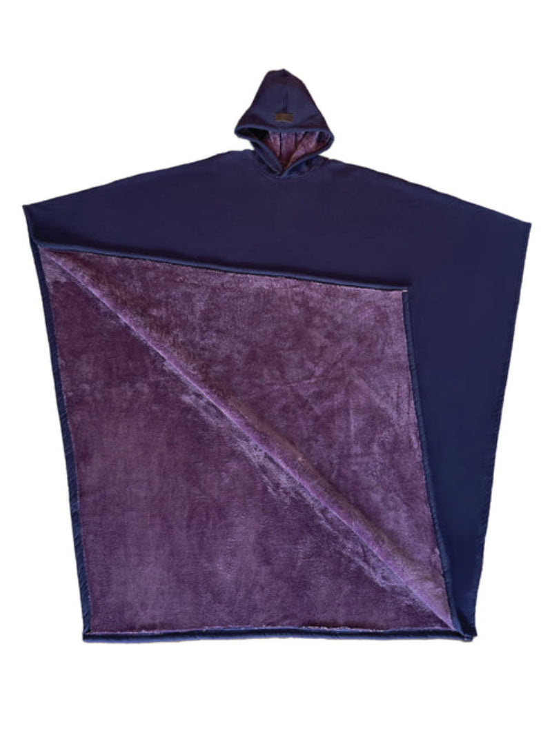 Manta sudadera oversized con capucha y forro suave