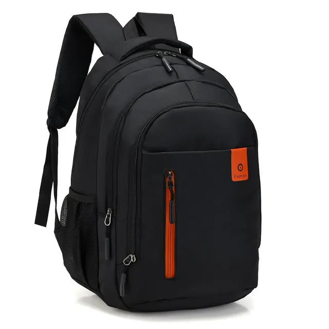 Mochila Impermeable para Uso Diario o Portátil - 20-35 Litros