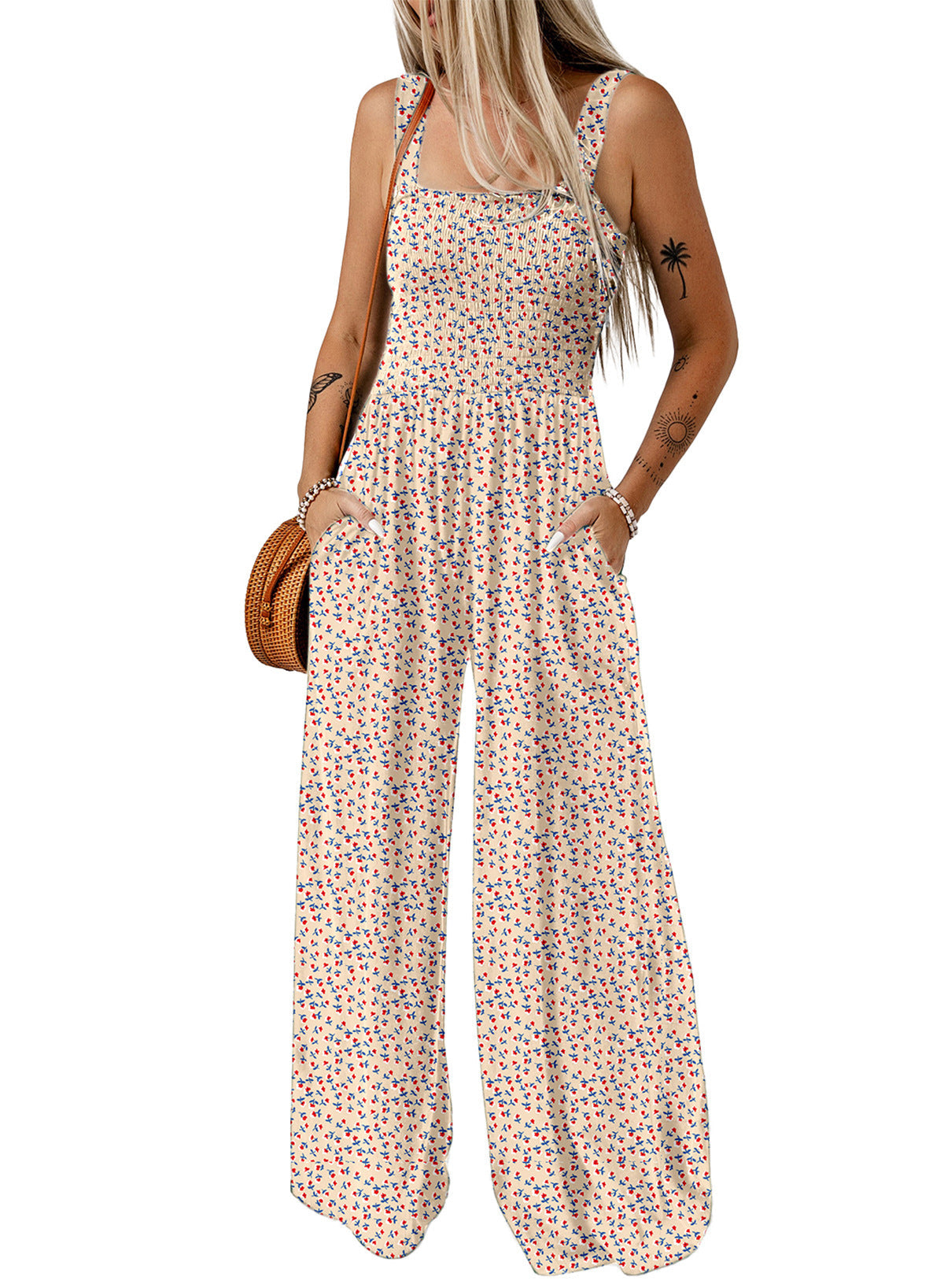 Mono largo de mujer con estampado floral, cuerpo fruncido tipo nido de abeja y pernera ancha