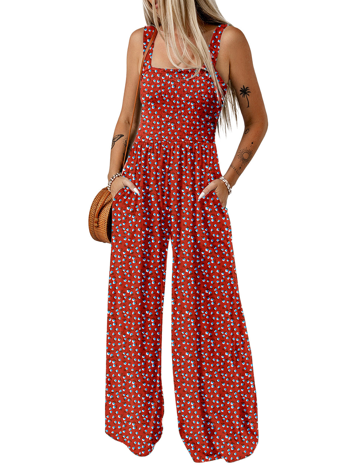Mono largo de mujer con estampado floral, cuerpo fruncido tipo nido de abeja y pernera ancha