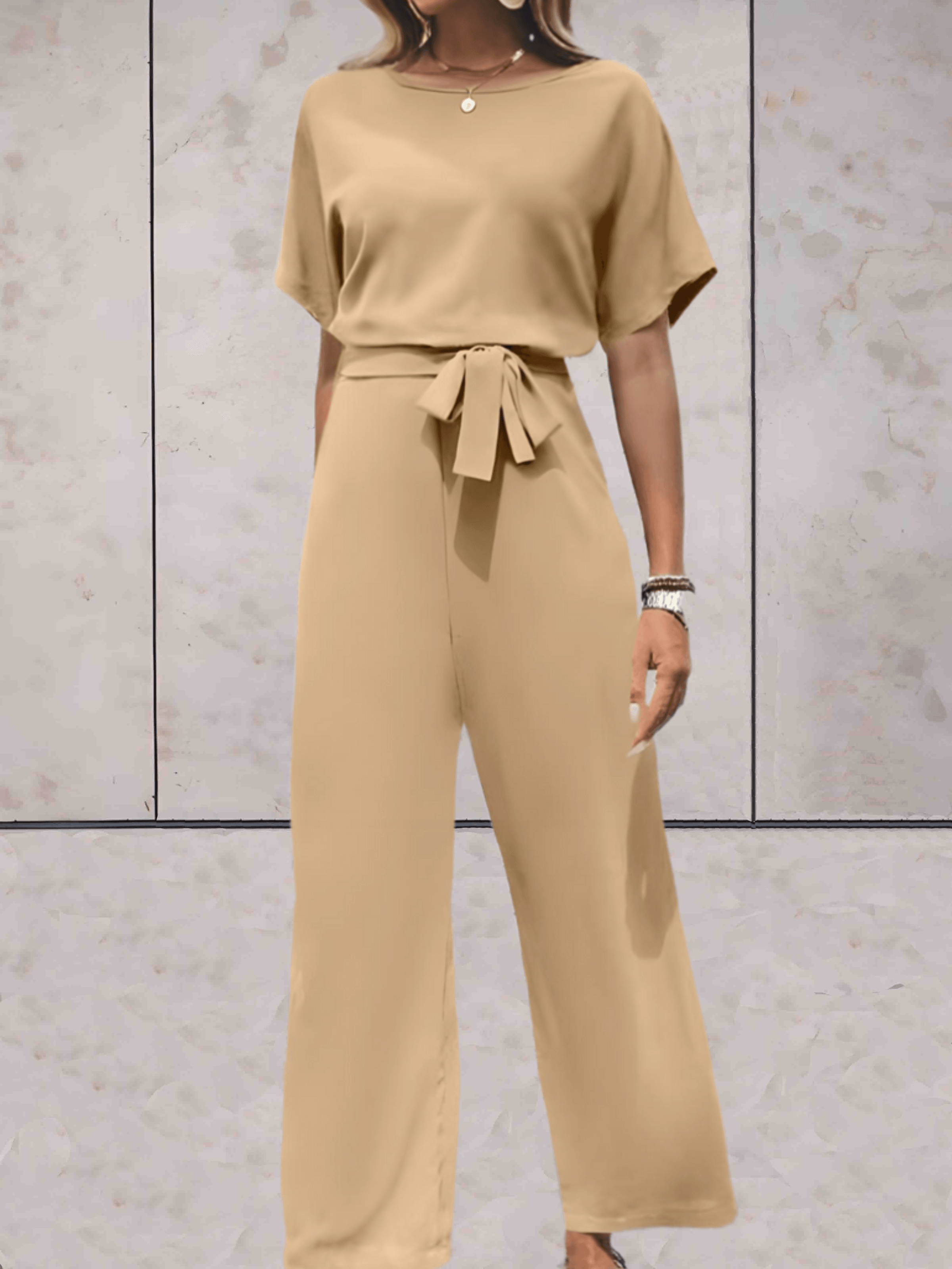 Mono Negro Elegante y Cómodo para Cualquier Ocasión