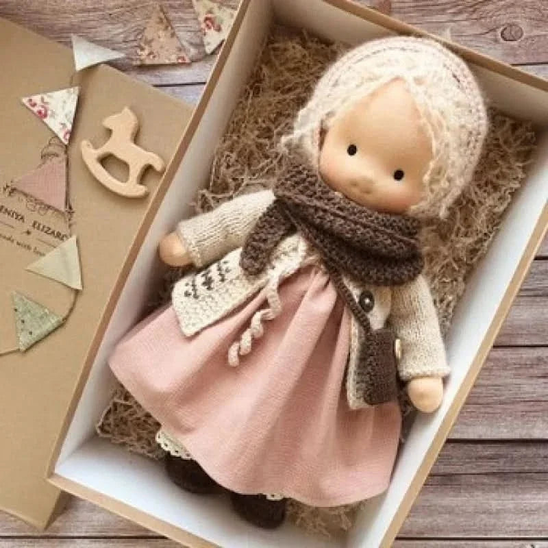 Muñeca de peluche hecha a mano – Juguete Elise de estilo Waldorf