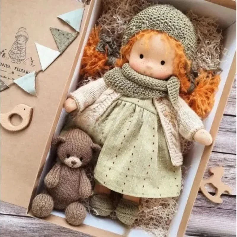 Muñeca de peluche hecha a mano – Juguete Elise de estilo Waldorf