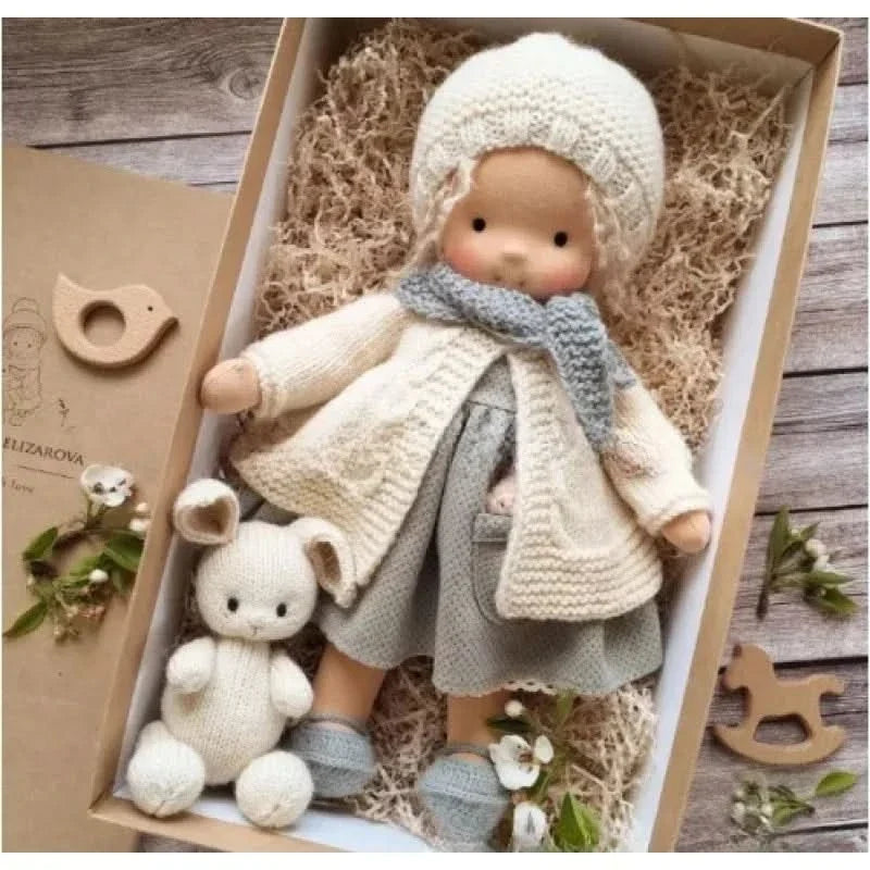 Muñeca de peluche hecha a mano – Juguete Elise de estilo Waldorf