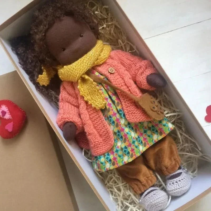 Muñeca de peluche hecha a mano - Juguete Waldorf Emma