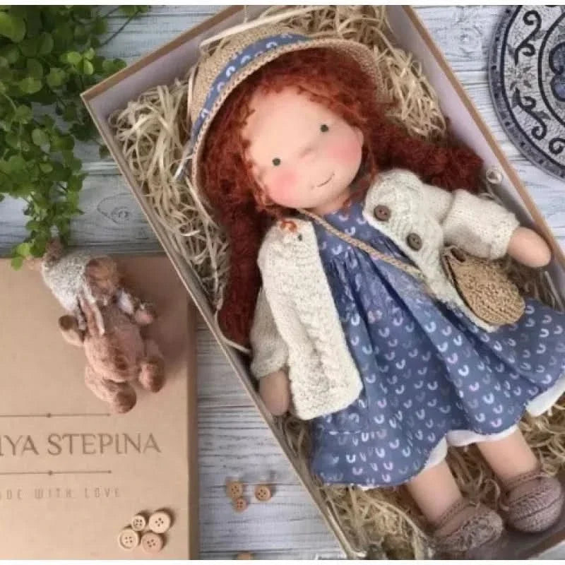 Muñeca de peluche hecha a mano - Juguete Waldorf Emma