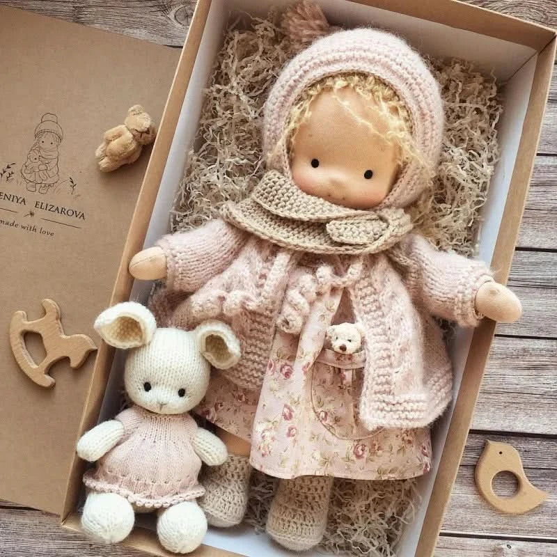 Muñeca de peluche hecha a mano - Juguete Waldorf Emma