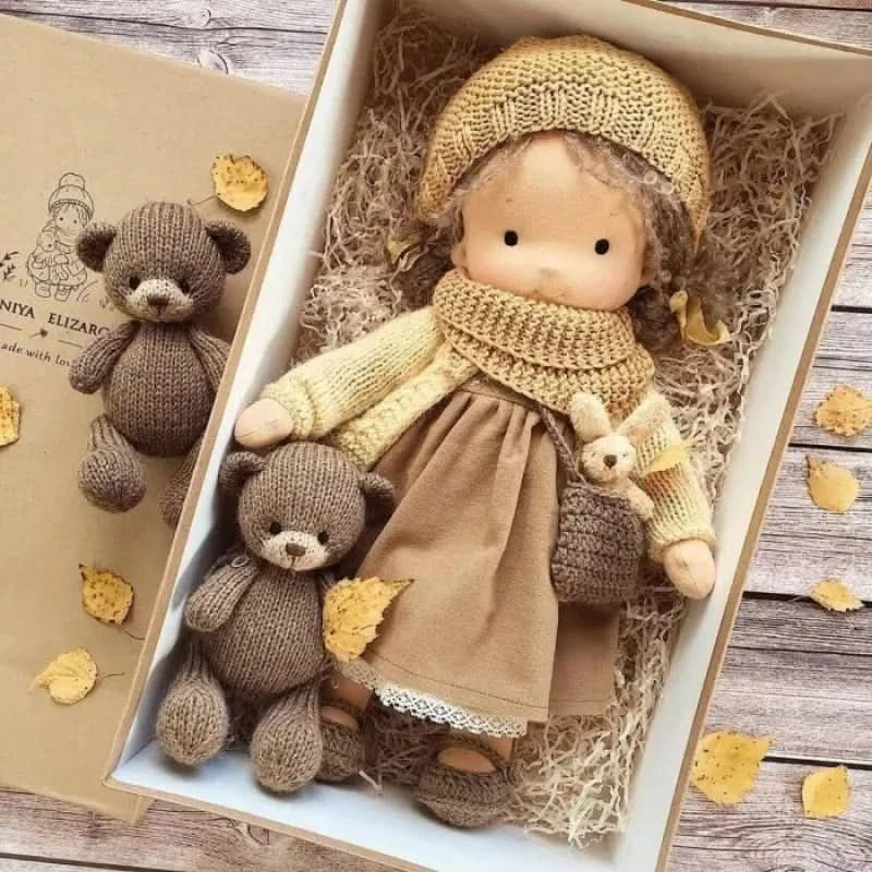 Muñeca de peluche hecha a mano - Juguete Waldorf Emma