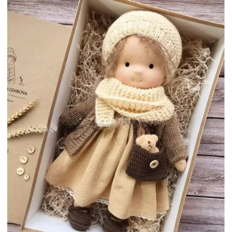 Muñeca de peluche hecha a mano - Juguete Waldorf Emma