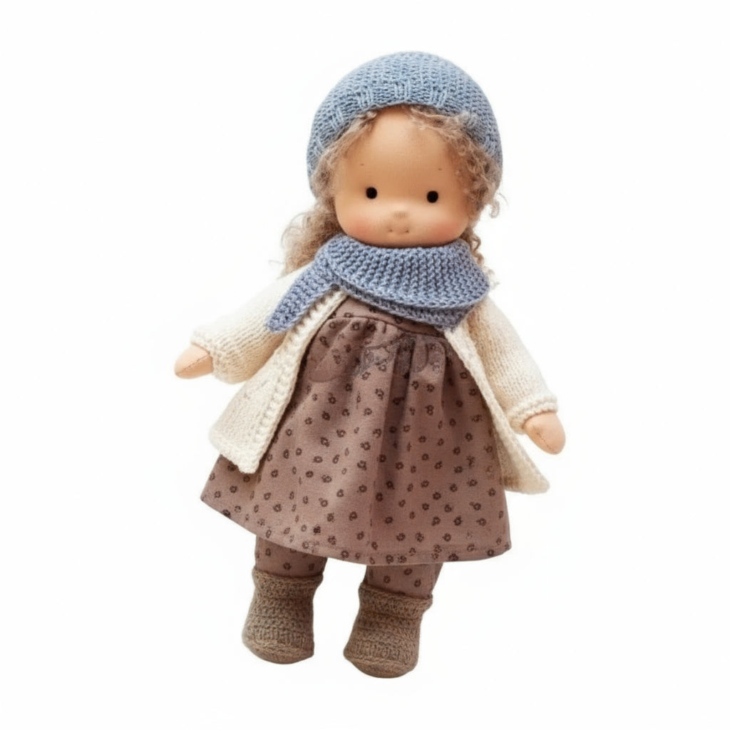 Muñeca Waldorf de algodón hecha a mano para juego creativo