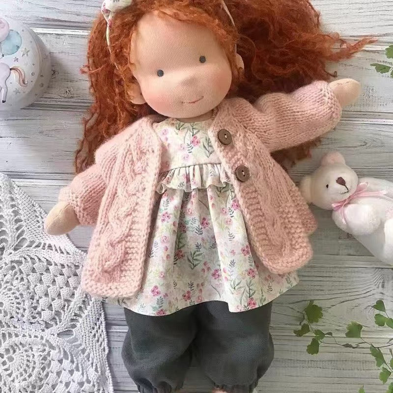 Muñeca Waldorf hecha a mano – Compañera de juego imaginativo | Juguete educativo natural para niños