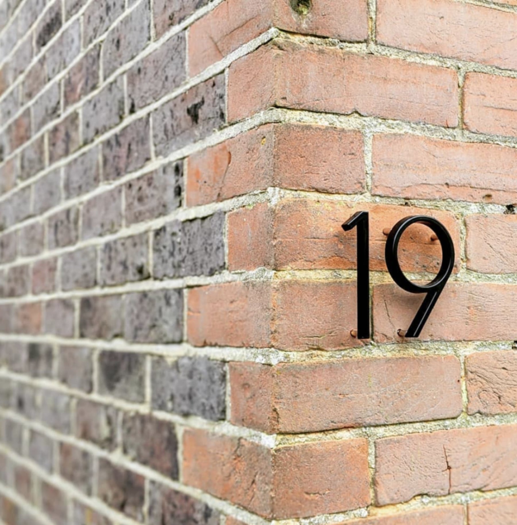 Números y letras flotantes modernos para casa de aleación de zinc de 5 pulgadas - Decoración de pared exterior