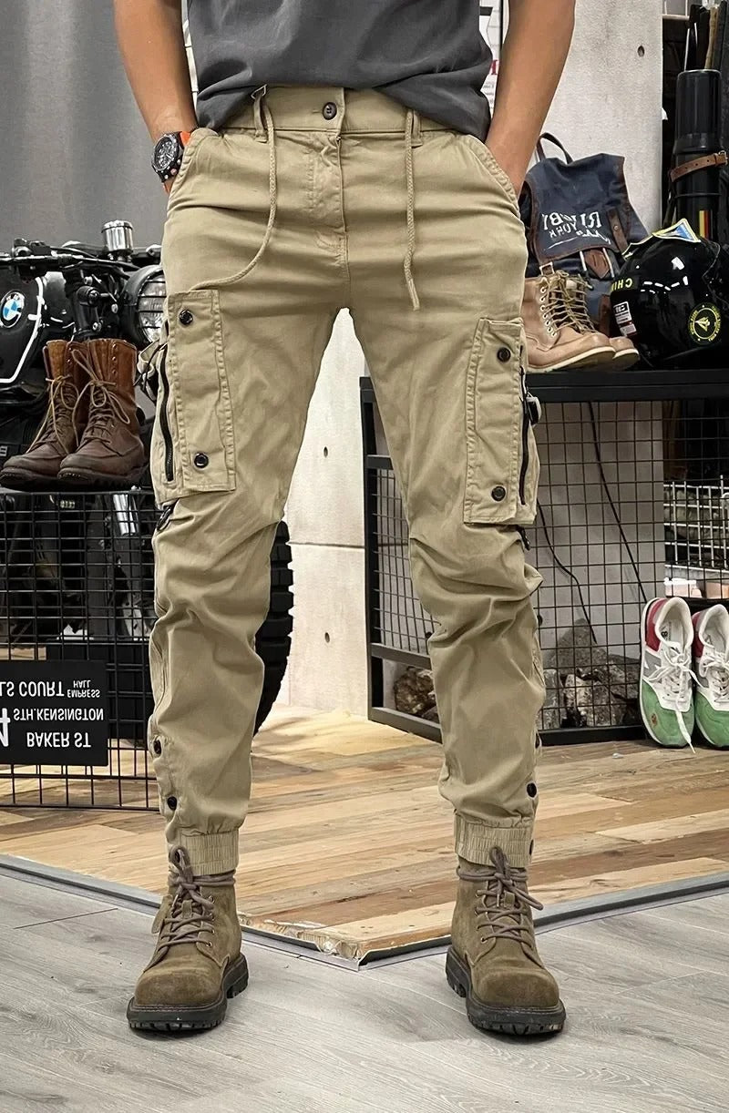 Pantalón cargo elástico