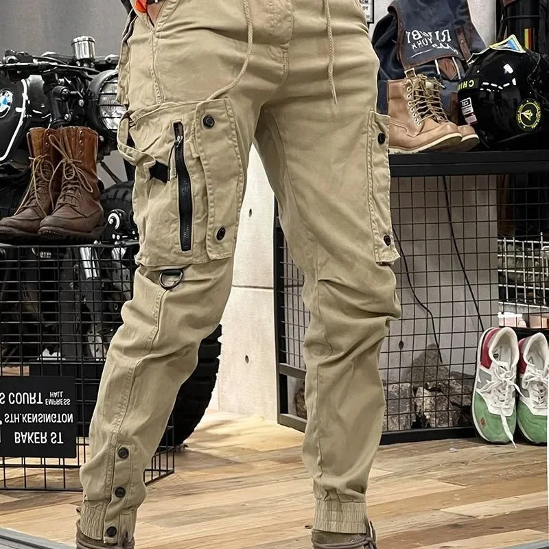 Pantalón cargo elástico