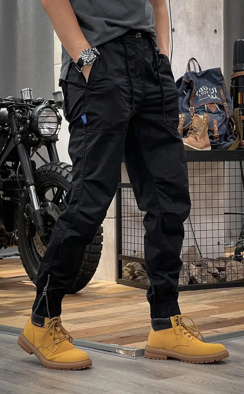 Pantalón cargo elástico