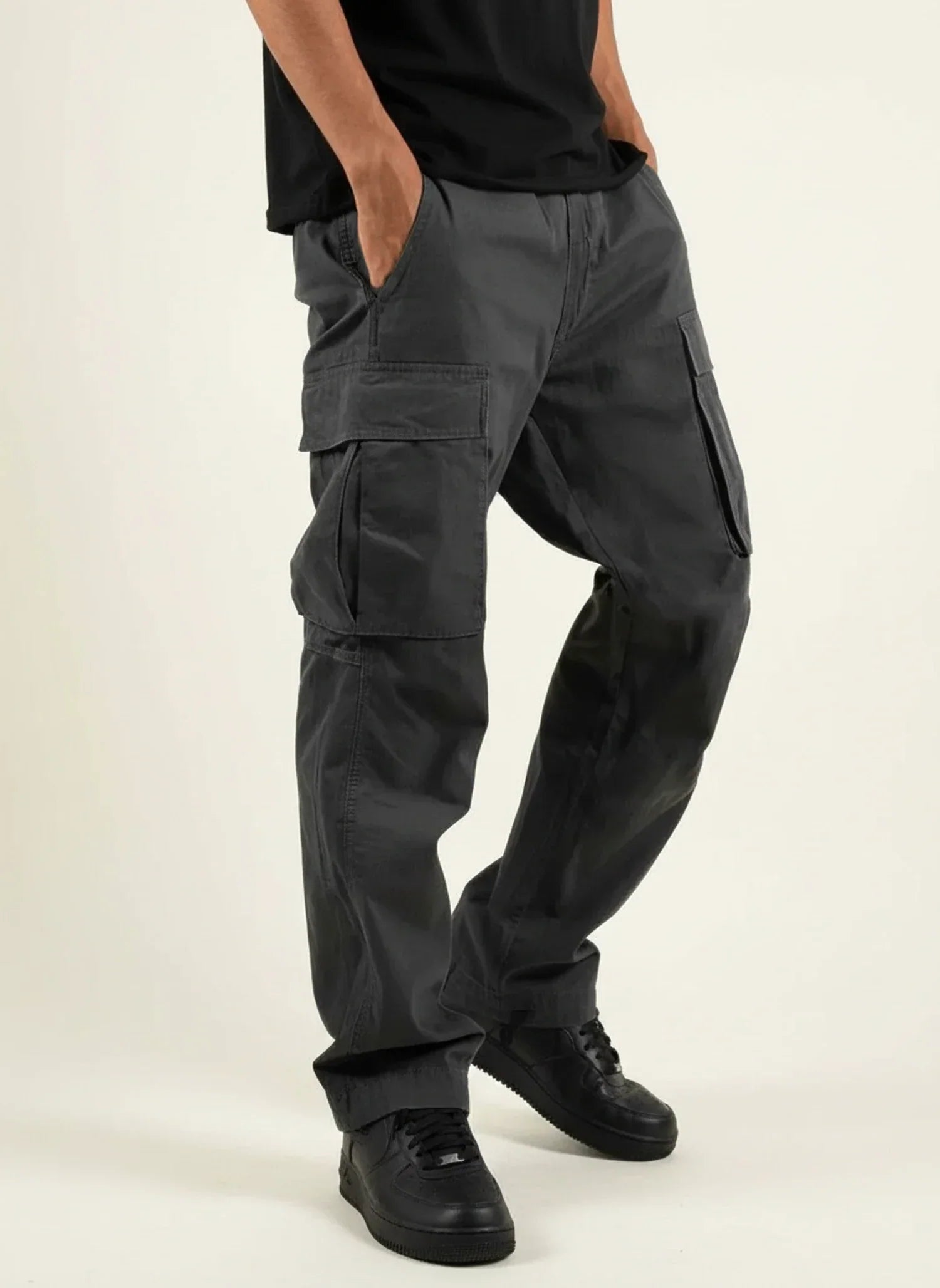 Pantalón cargo para hombre de corte cómodo
