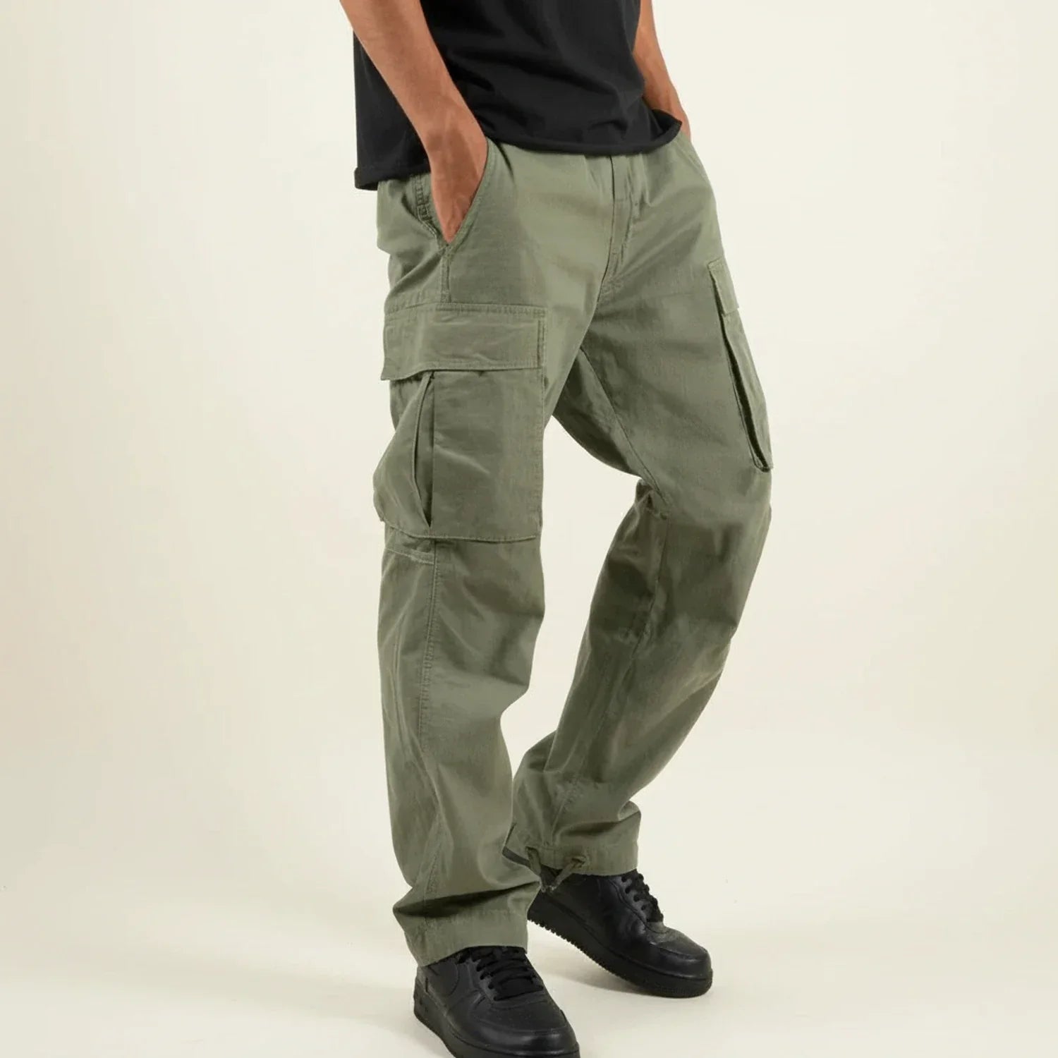 Pantalón cargo para hombre de corte cómodo