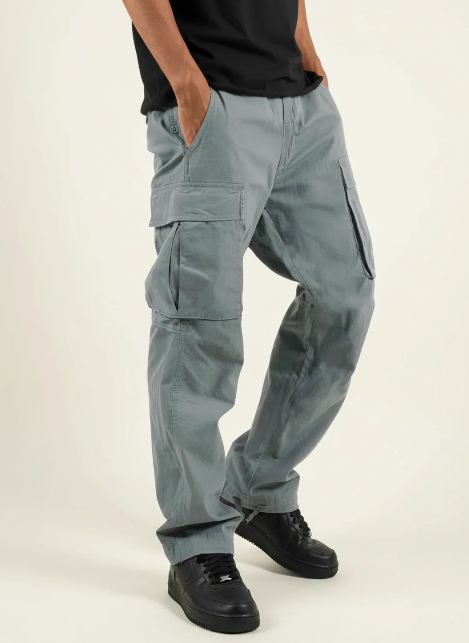 Pantalón cargo para hombre de corte cómodo