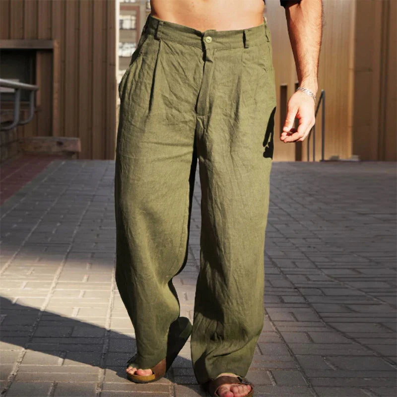 Pantalón de hombre con pinzas y pierna ancha