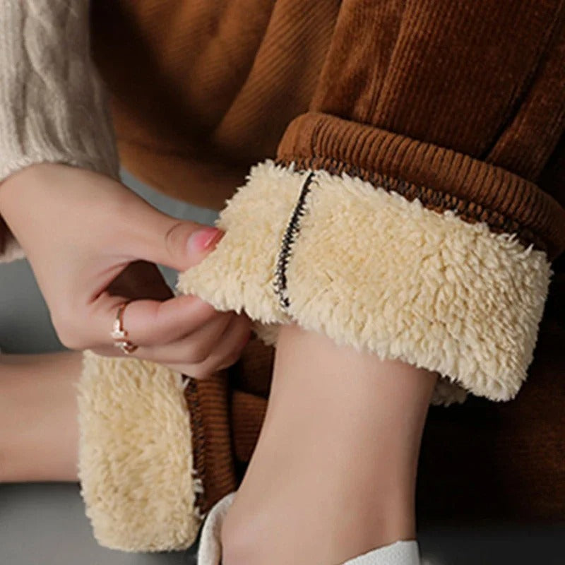 Pantalón de pana cálido para mujer