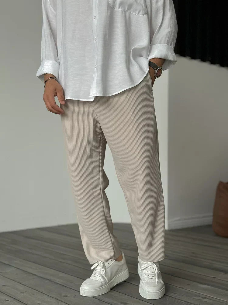 Pantalón plisado de pernera ancha para hombre