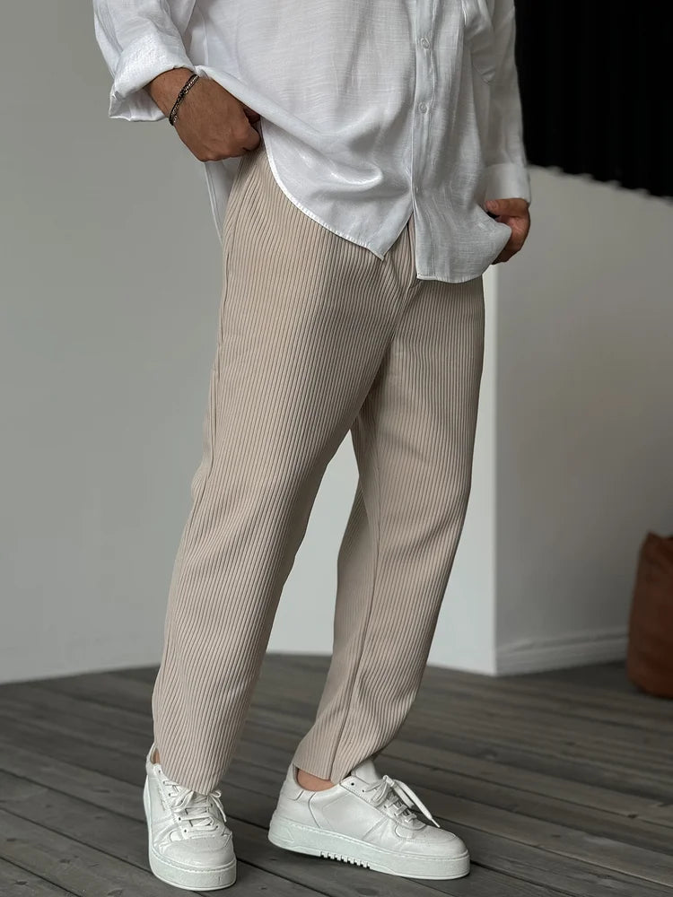 Pantalón plisado de pernera ancha para hombre