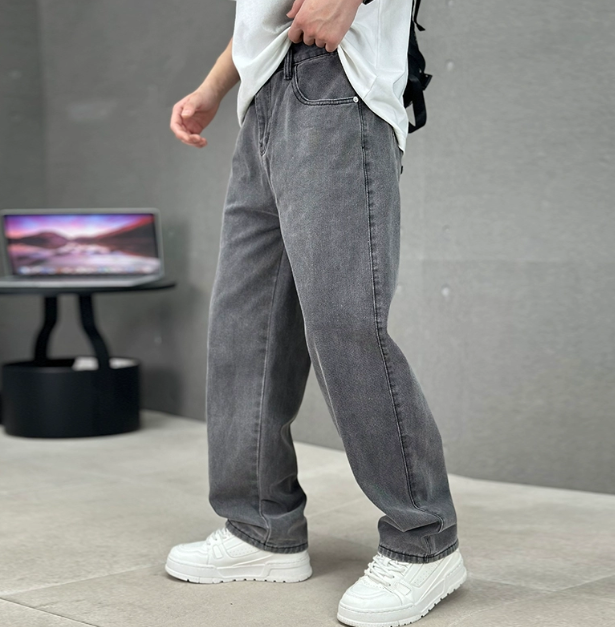 Pantalón vaquero elegante de corte recto para hombre