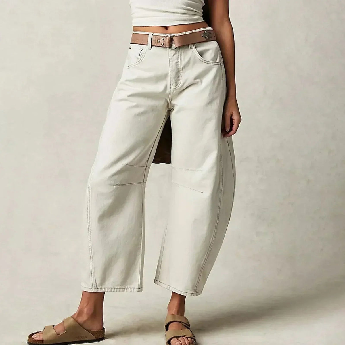 Pantalones vaqueros para mujer con perneras anchas