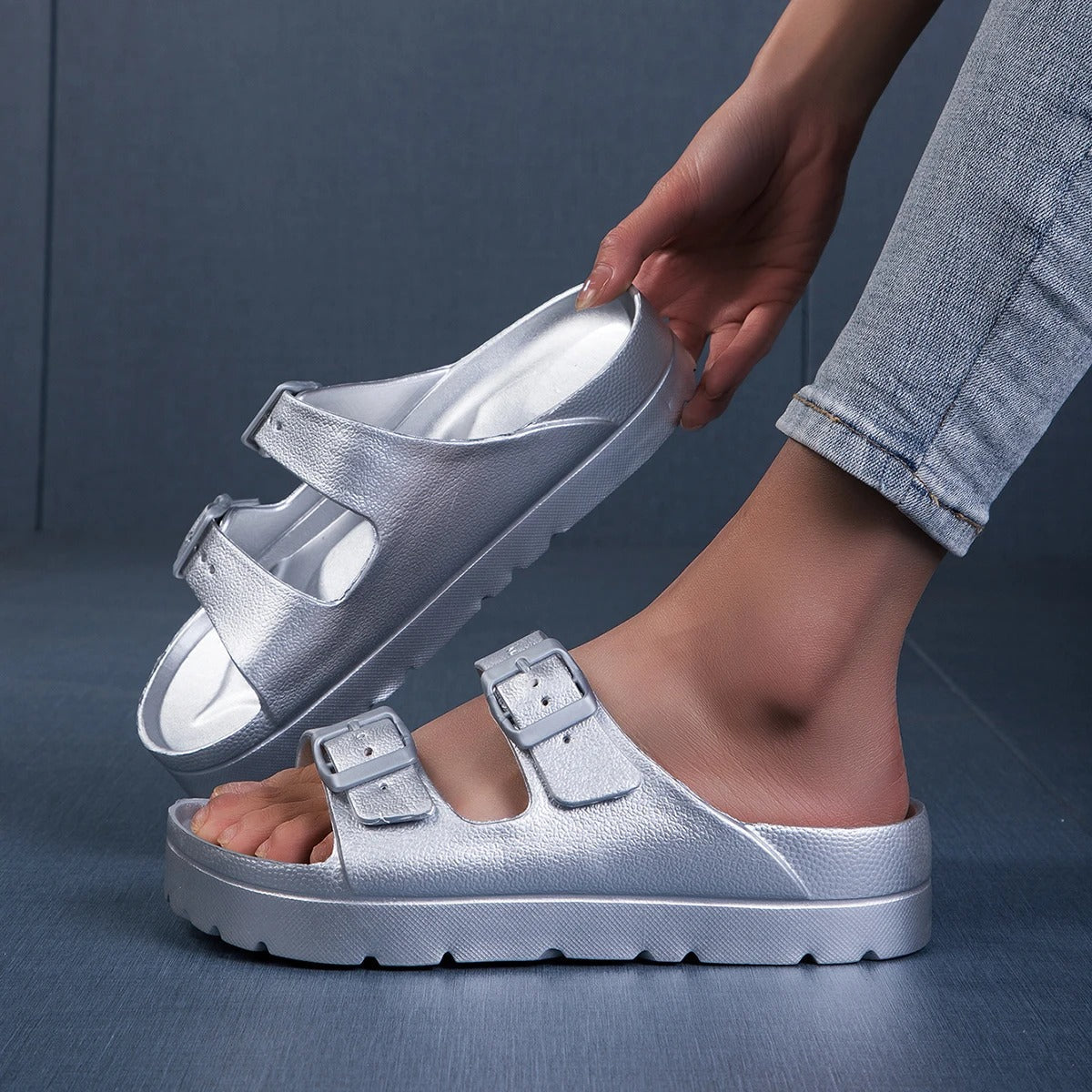 Pantuflas para mujer con suela gruesa y amortiguación de impactos