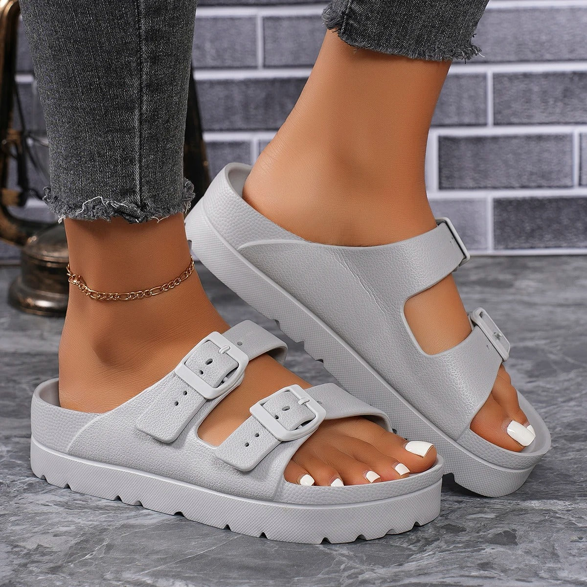 Pantuflas para mujer con suela gruesa y amortiguación de impactos
