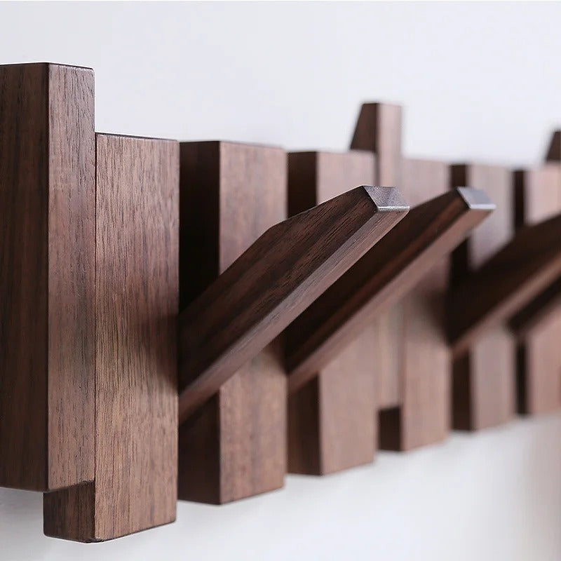 Perchero de pared de madera estilo piano – Decoración elegante y almacenamiento práctico