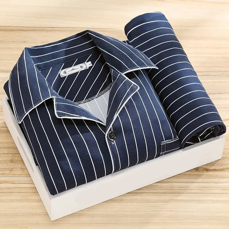 Pijama de hombre estilo clásico
