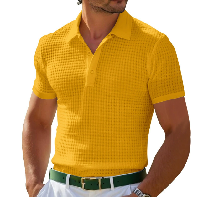 Polo para hombre de tejido texturizado y corte regular