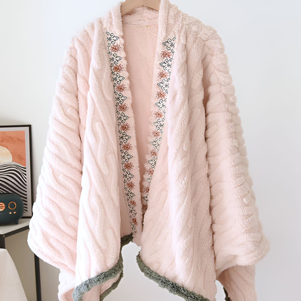 Poncho chal cálido de forro polar con bordado