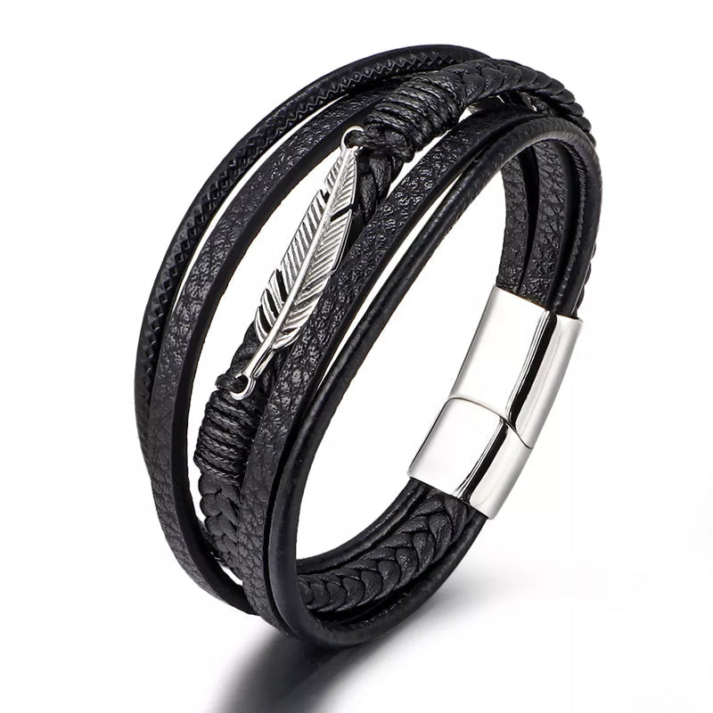 Pulsera con diseño de pluma y acero