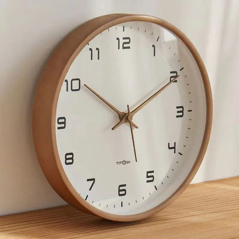 Reloj de pared minimalista de madera